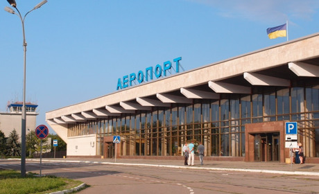 Куди можна полетіти з Херсона? Оновлений розклад рейсів на 6 напрямків