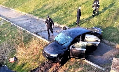 Водій під амфетаміном, авто - у каналі, штраф 17 тисяч гривень: деталі резонансної аварії у Нетішині