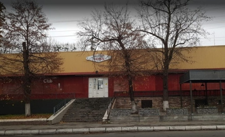 У Славуті бар працював о 2 годині ночі. Власниця закладу заплатить 17 тис. грн штрафу