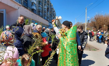 Фото дня: у Лозовій відзначили Вербну неділю