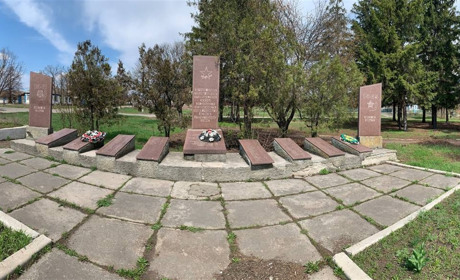 У Волновасі почали реставрацію занедбаних пам’ятників