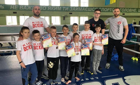 Буковинські кікбоксери завоювали 23 медалі на Чемпіонаті України