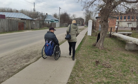 Зручна пішохідна доріжка має бути не меньше 210 см