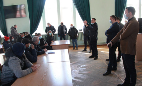 Підприємці просять дозволити працювати непродовольчим ринкам