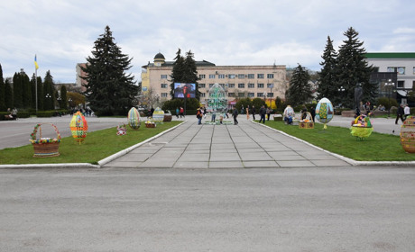 У серці Чорткова - великодня виставка (+ фото)