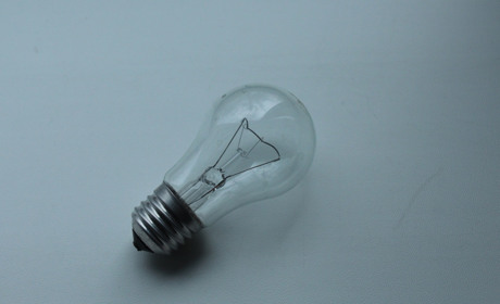 Де й коли очікувати планових відключень світла найближчими днями