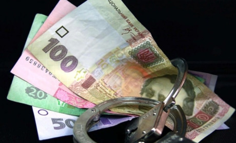 Хотів за хабар уникнути покарання за порушення: жителя Шишковець оштрафували на 17 тисяч гривень