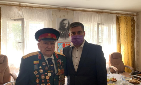 День на окрузі. Чим займається нардеп Дмитро Лубінець, коли приїздить до Волноваського району?