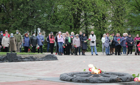 В Попасній провели мітинг з нагоди Дня Перемоги