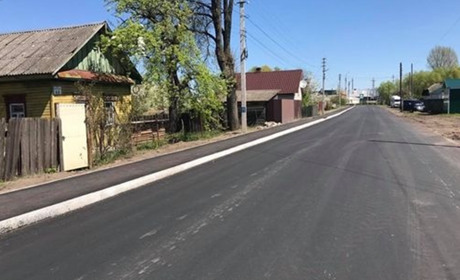 У Корюківці по вулиці Вокзальній почали будувати тротуар для пішоходів, на який люди чекали давно