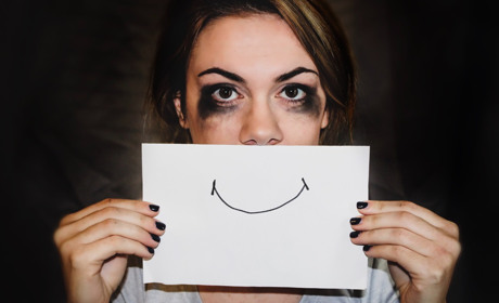 «Я створюю навколо себе ауру депресії»: історія Єлизавети Кім про прикордонний розлад особистості