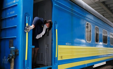 З Херсона до Ковеля встановили пряме залізничне сполучення. Через які станції курсує цей потяг