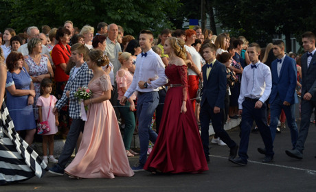 Чи буде у школах Гадяччини останній дзвоник та коли випускники отримають атестати
