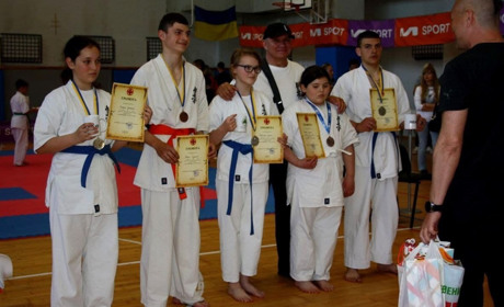 Каратисти з Гадяччини стали призерами змагань