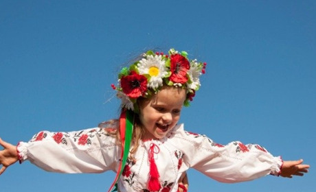 Старокостянтинівців кличуть на День вишиванки: які заходи планують у місті