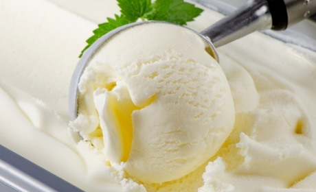 Домашній пломбір та морозиво за 3 хвилини: прості рецепти