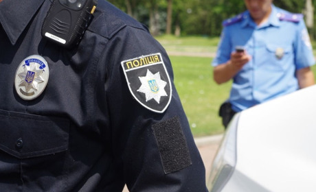 За день виявили 30 порушень ПДР: місцева поліція проводить профілактику з учасниками дорожнього руху