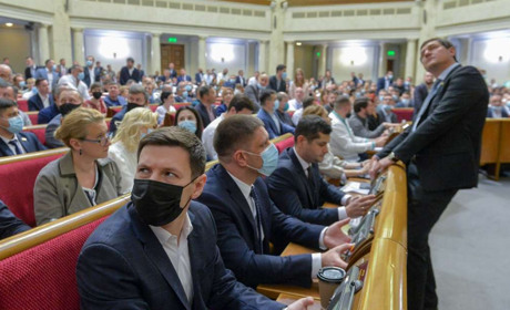 Кабінет Міністрів України планує «вичистити» 10 тисяч нормативних актів радянського періоду