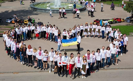 День Вишиванки 2021 у Конотопі: як містяни відзначили свято, дивіться фото