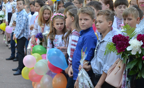 1 750 гривень матеріальної допомоги отримають чернігівські випускники. Для кого ця виплата?