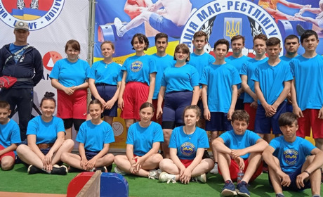 З Відкритого чемпіонату Херсонщини нижньоторгаївські мас-рестлери привезли 18 нагород!