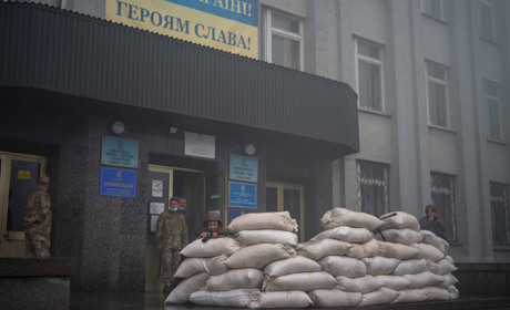 Оборона районної адміністрації та блок-пости: як проходять навчання резервісти у Конотопі. Фото