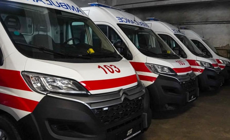 Ще плюс одна «швидка». Повністю оновила автопарк у Корюківці станція екстреної медичної допомоги