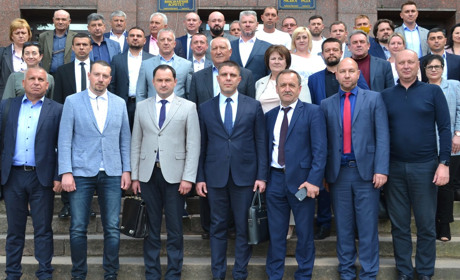 Куди мають надходити податки та чиї землі: пройшов форум, присвячений питанням децентралізації