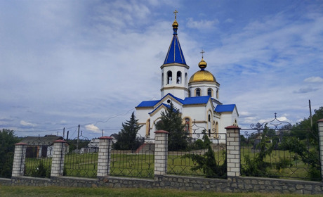 30 травня на Скалі мешканці обговорювали питання переходу церкви до Київського патріархату
