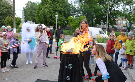 У День захисту дітей для малечі Кагарлика влаштували розважальну програму