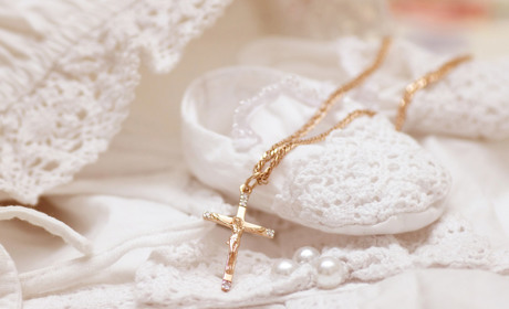 Про Хрещення дитини у запитаннях та відповідях