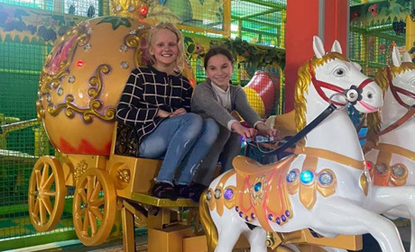 Дітей сиріт та позбавлених батьківського піклування повезли на екскурсію в Вінницю