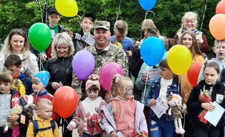 У військовій частині А3160 відбулося свято з нагоди Дня захисту дітей