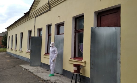 В Україні почали згортати ковідні лікарні. Де лікуватимуть хворих у Конотопі
