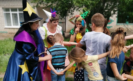 На День захисту дітей фея влаштувала для маленьких аношкинців різні випробування