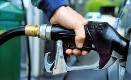 Уряд дозволив АЗС підняти ціни на бензин і дизпаливо