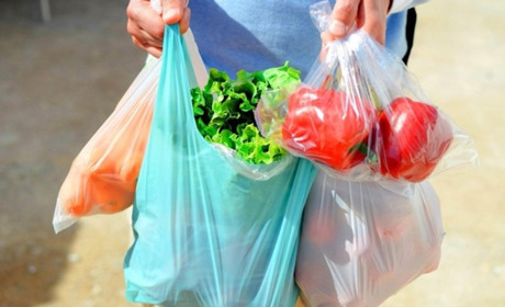 Верховна Рада заборонила пластикові пакети