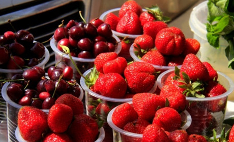 Як вибрати ягоди: поради для покупки черешні та полуниці