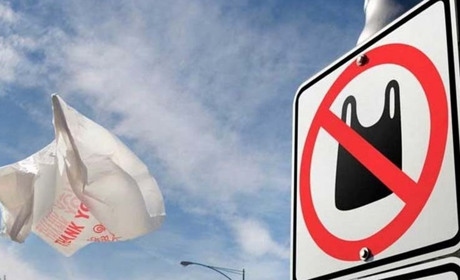 Закон про заборону використання та продаж пластикових пакетів підписав президент