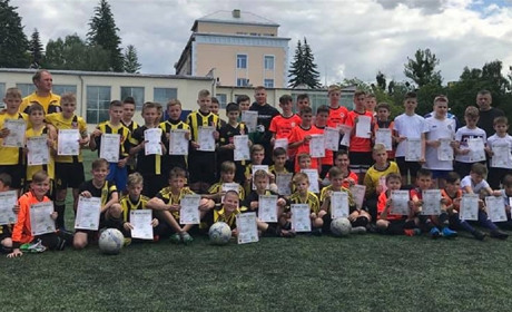 Юні футболісти з Калинівки стали призерами обласних змагань