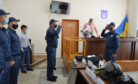 Корюківський суд тепер під охороною. Один із чотирнадцяти на Чернігівщині