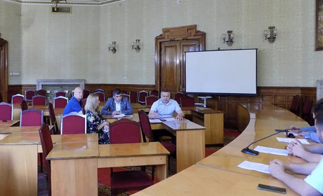 У Чернівецькій райраді радились, де взяти кошти на оплату комунпослуг Кіцманської лікарні