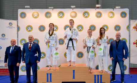 Спортсменки з Широкого вибороли медалі на чемпіонаті України з рукопашного бою