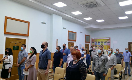 Чому депутати Гадяцької міської ради зібралися на позачергову сесію?