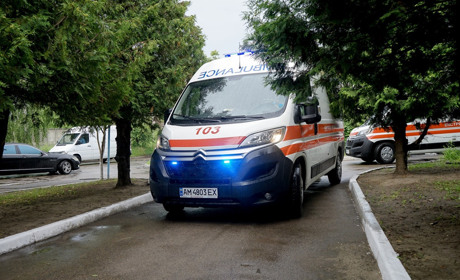 Новоградські медики отримали нові спеціалізовані автомобілі: два реанімобіля та три Citroеn Jamper
