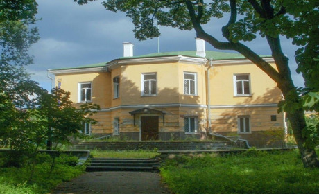 Поштову станцію почнуть ремонтувати. Що там буде остаточно ще не вирішили