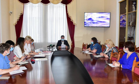 Відразу для семи чернігівських закладів освіти обирають нових директорів