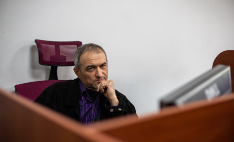 Закрив бізнес після 50 і освоїв роботу в ІТ за рік. Інструкція для початківців, яким 35+
