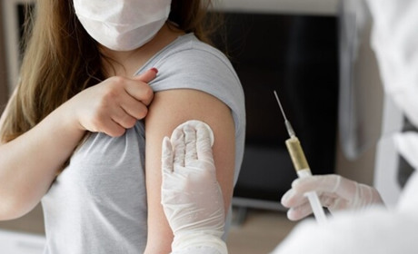 На вихідних у Рахові хочуть масово вакцинувати людей від ковіду