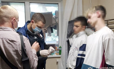 Нетішинці перепродували дитяче порно: скуповували на DarkNet, поширювали на Telegram